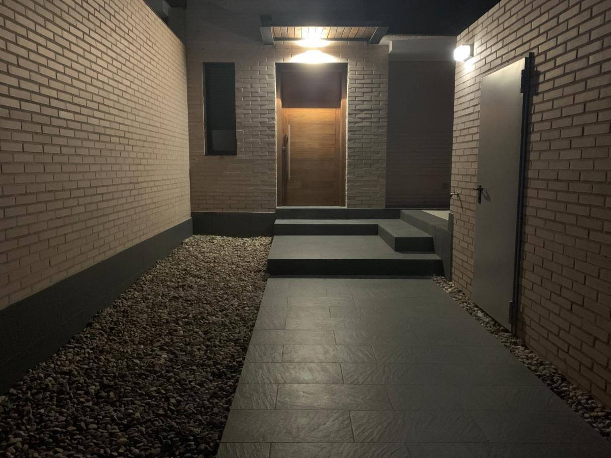 Chalet Con Piscina Privada A 25 Min De Madrid Арройомолинос Экстерьер фото